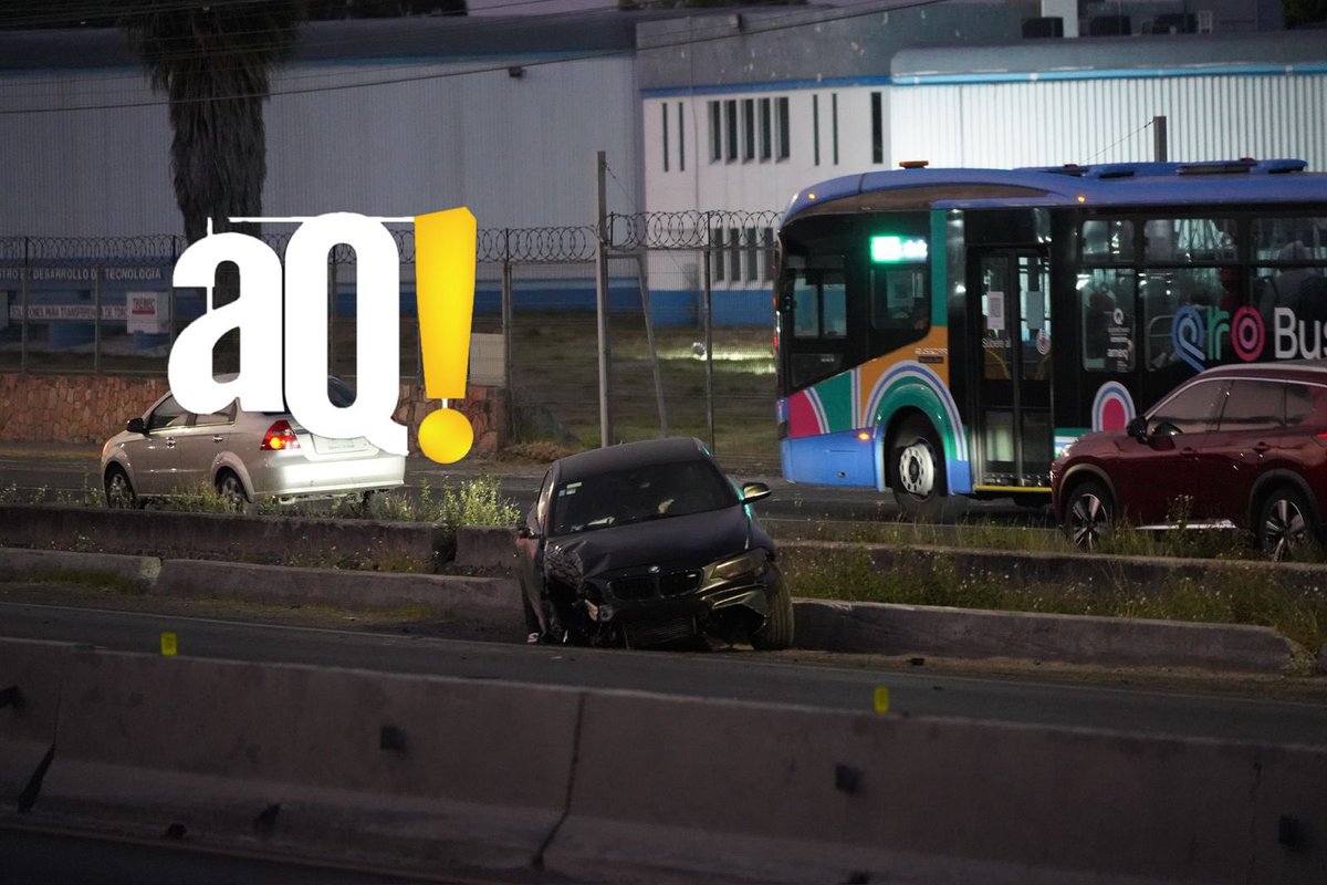 AlertaQro's tweet photo. 🚨🚔Fatal choque en Avenida 5 de Febrero deja a un automovilista sin vida
😡El presunto responsable huyó del lugar y dejó abandonado su vehículo BMW
Te contamos ➡️ https://t.co/lteUX5IBHR https://t.co/JrcrlDtygm