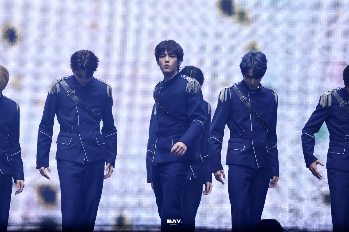 HAMIN_MAY's tweet image. 250112 SMTOWN SEOUL

👑

#SMTR25 

#HAMIN #하민 #ハミン