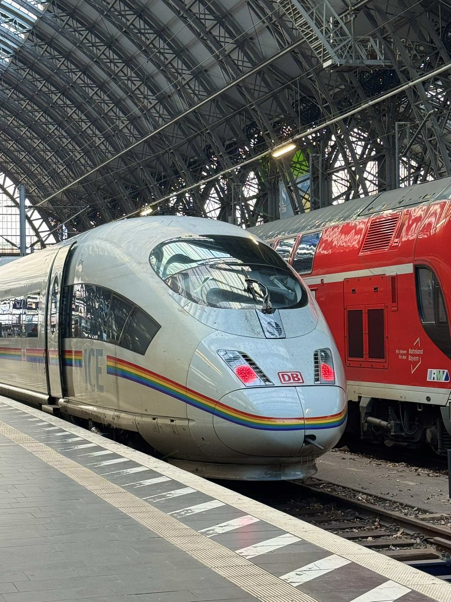 Hecki  tweet media