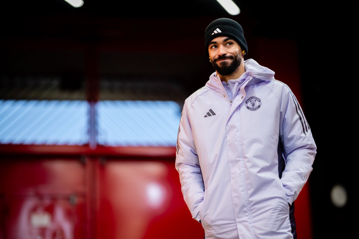 ManUtd's tweet image. United in the house  🫡