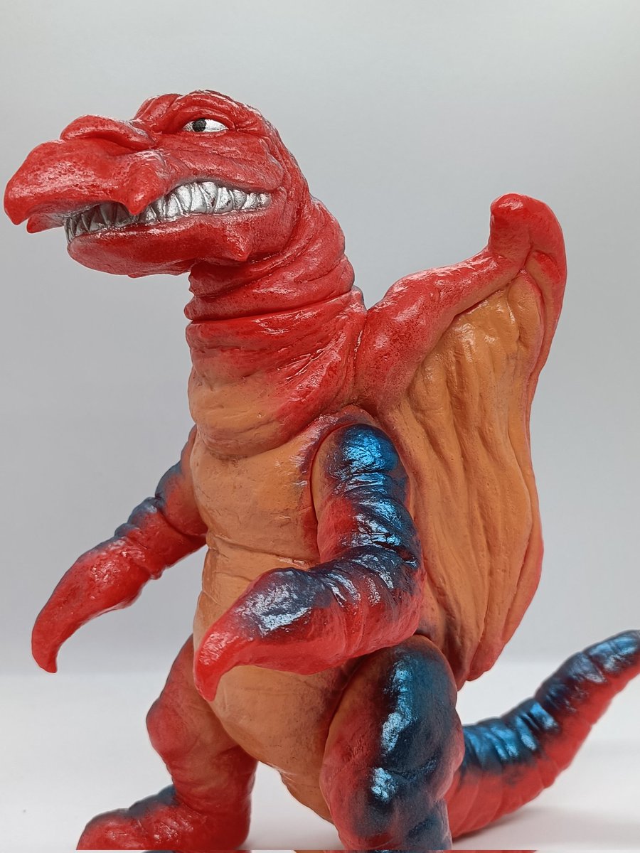 あなたのソフビ紹介 #豪力怪獣アロン #ベアモデル 「我々の狙うセブン