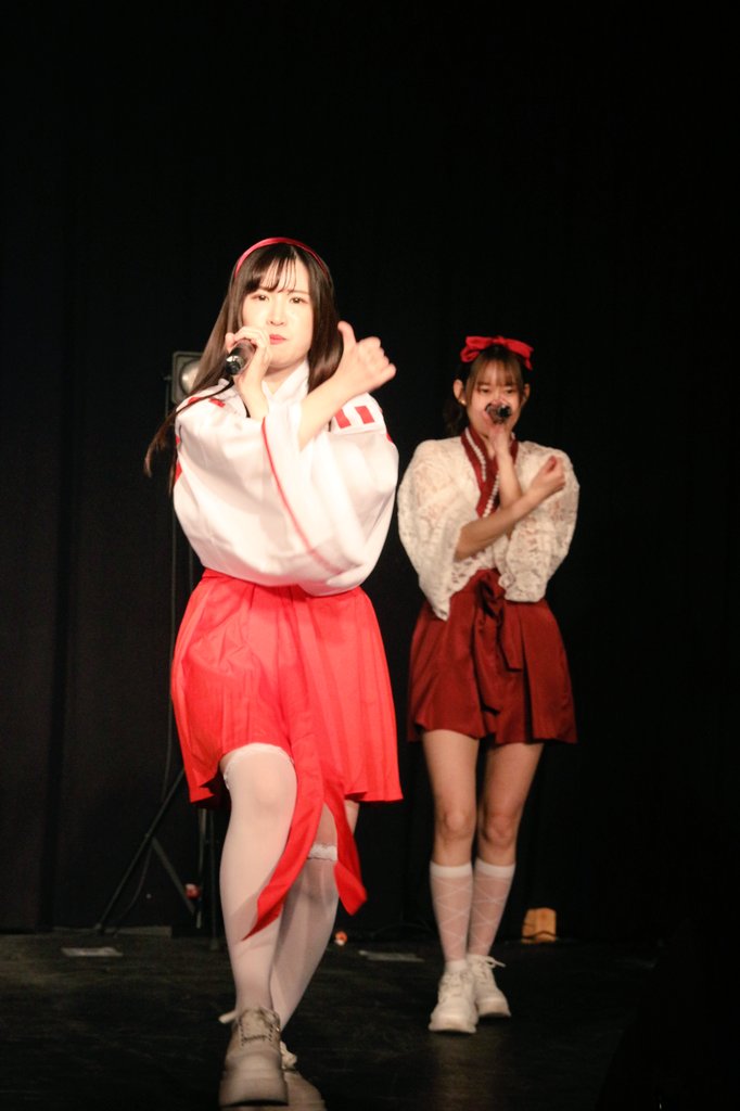 ♥まーたん様♥ うしろのりかぴとちゃんと揃っててかっこいいね💛 そしてずっとみて