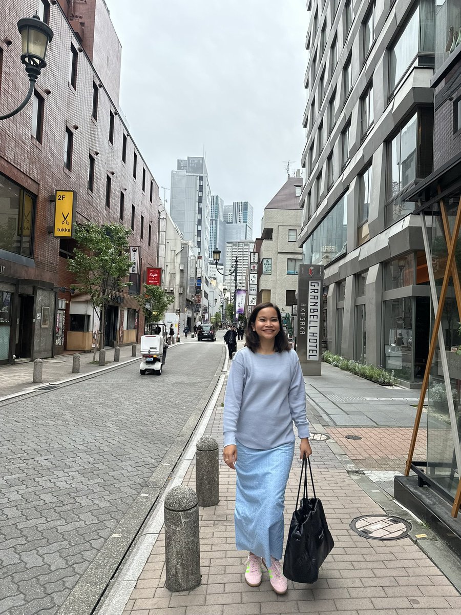 jrsaesa's tweet photo. Better to trip with your feet than with your tongue✨💙 https://t.co/IPd7H2K4A0
