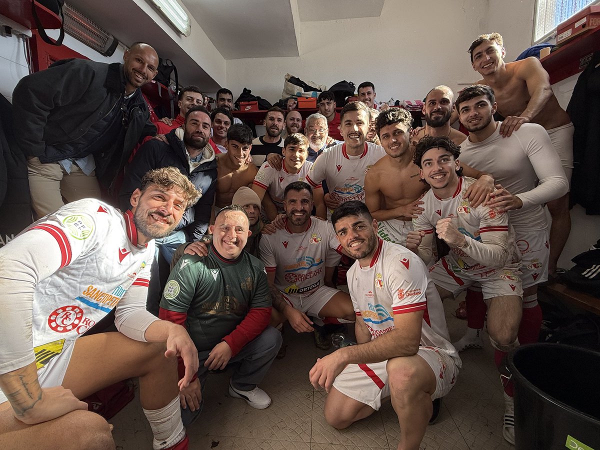 ⚽️ #ChiclanaCF 🆚 #AOnubense
🏆 #3aRFEF - J17

2️⃣-1️⃣ y ➕3️⃣

#ChiclanaCF #ChiclanaOnubense #LosSueñosSeViven