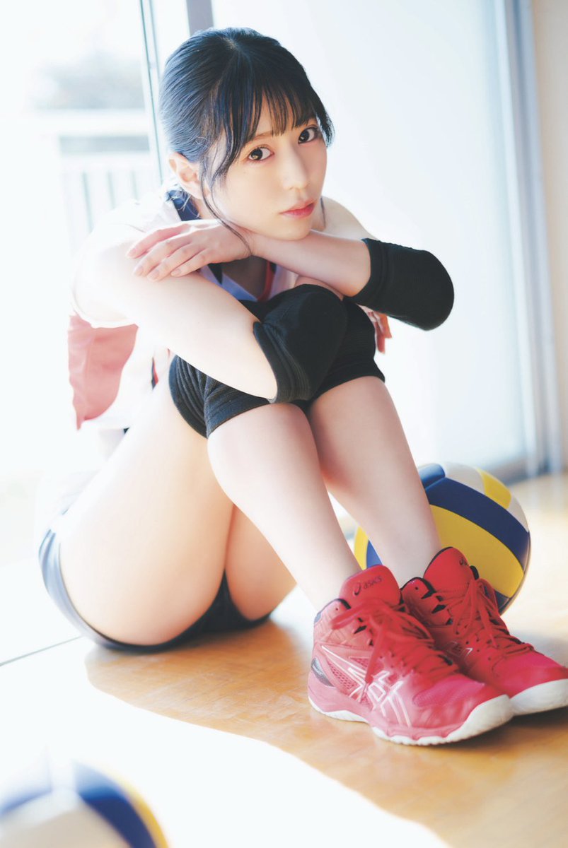 NEOJAPO_miruka's tweet photo. 今日よく目があうね。 https://t.co/SLJlBpIdJQ