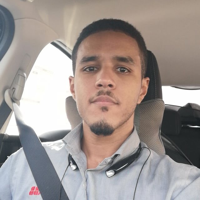 hoodfarquaad's tweet image. found this old selfie on my phone