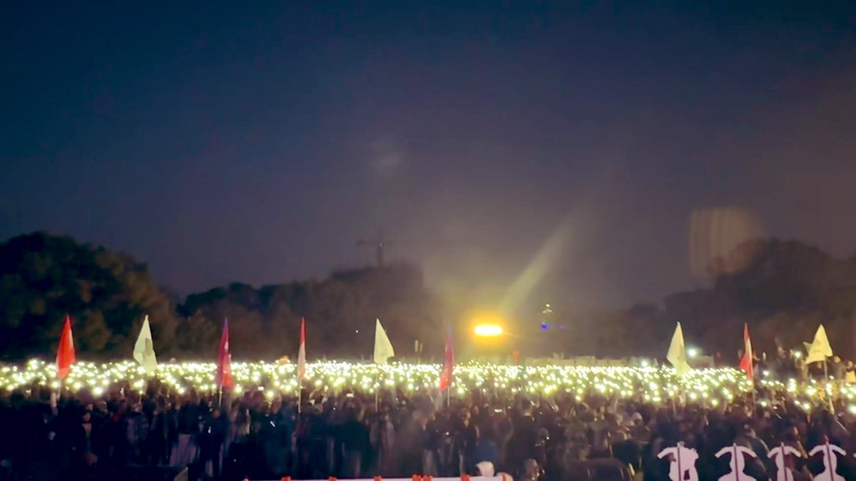१४औं महाधिवेशनका प्रतिनिधिहरूमध्ये ५४% लाई सम्बोधन गर्न चुकेको पुरानो नेतृत्व वर्गसँग हातेमालो गर्दै ६४% पुगेका प्रतिनिधिहरूको सोच अब कुनै शक्तिले रोक्न सक्दैन। यो सोचले नेपाली राजनीतिमा नयाँ क्रान्ति ल्याउनेछ, जसले हरेक नेपालीको हृदयमा आशाको ज्योति प्रज्वलित गर्नेछ। 

आम जनताले