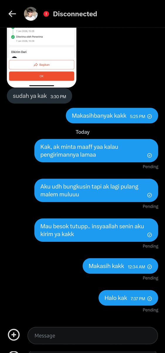 pondphuvin's tweet photo. @0ktaviiaa sorry bgt kak ak mo dm pending😭 https://t.co/o00KSVozpT
