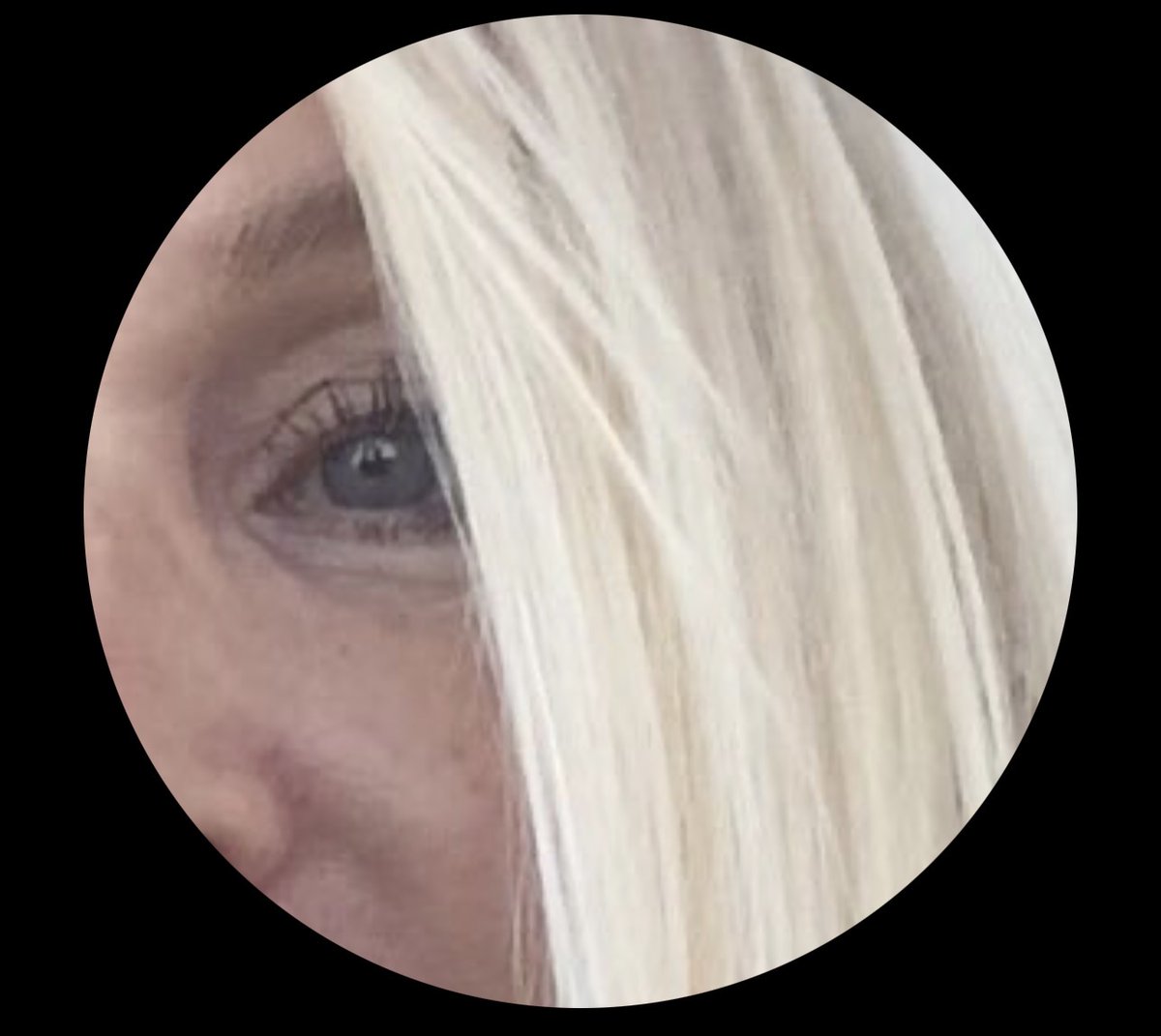 kratos6985's tweet photo. @bilapanenka @TRodo92 @ReWAT_CHER @elonmusk Are you the sister of Mike Wazowski? 🤣 https://t.co/DUsR8tjWUl