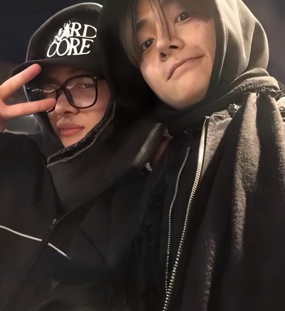 wondeul's tweet image. dear leo and sangwon,

one of the biggest plot twists of 2025 for me was finding my way back to you.

i first found you in 2021 and without realizing it, you slowly became my comfort. when ‘that’ happened, it hurt more than i expected and i needed time away from everything.

but…