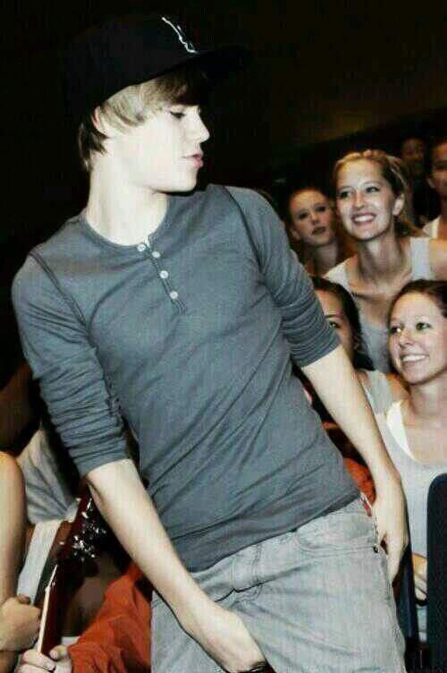 shitposter tweet media