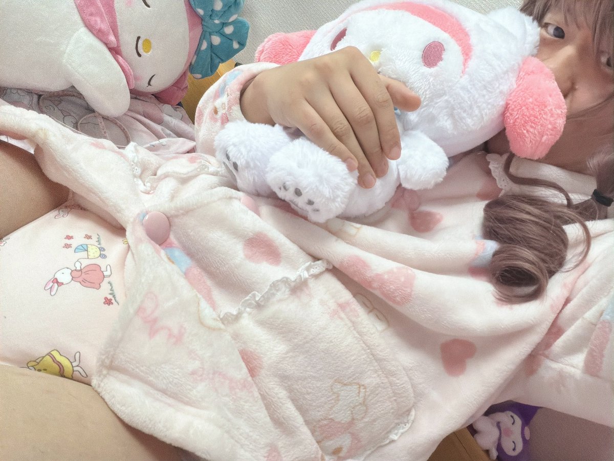 moony1387's tweet photo. みてみて〜ぜんぶマイメロちゃんのおふとん☺️
いつもマイメロちゃんとぎゅーしてねんねするのー(*´꒳`*)
ちゃんとまいにちおむつしてるよ〜 https://t.co/uHarDVxxoH