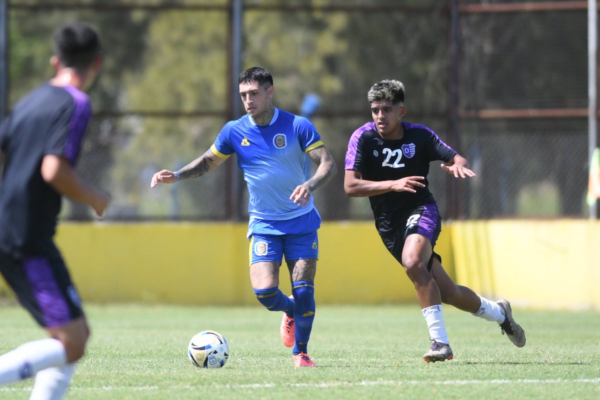 RosarioCentral's tweet image. 🇺🇦💪🏻 Dos triunfos en la jornada de amistosos ante Villa Dálmine

El Canalla se impuso 3-0 y 2-0 respectivamente.

Los detalles de los partidos 📝 rosariocentral.com/noticia/dos-tr…