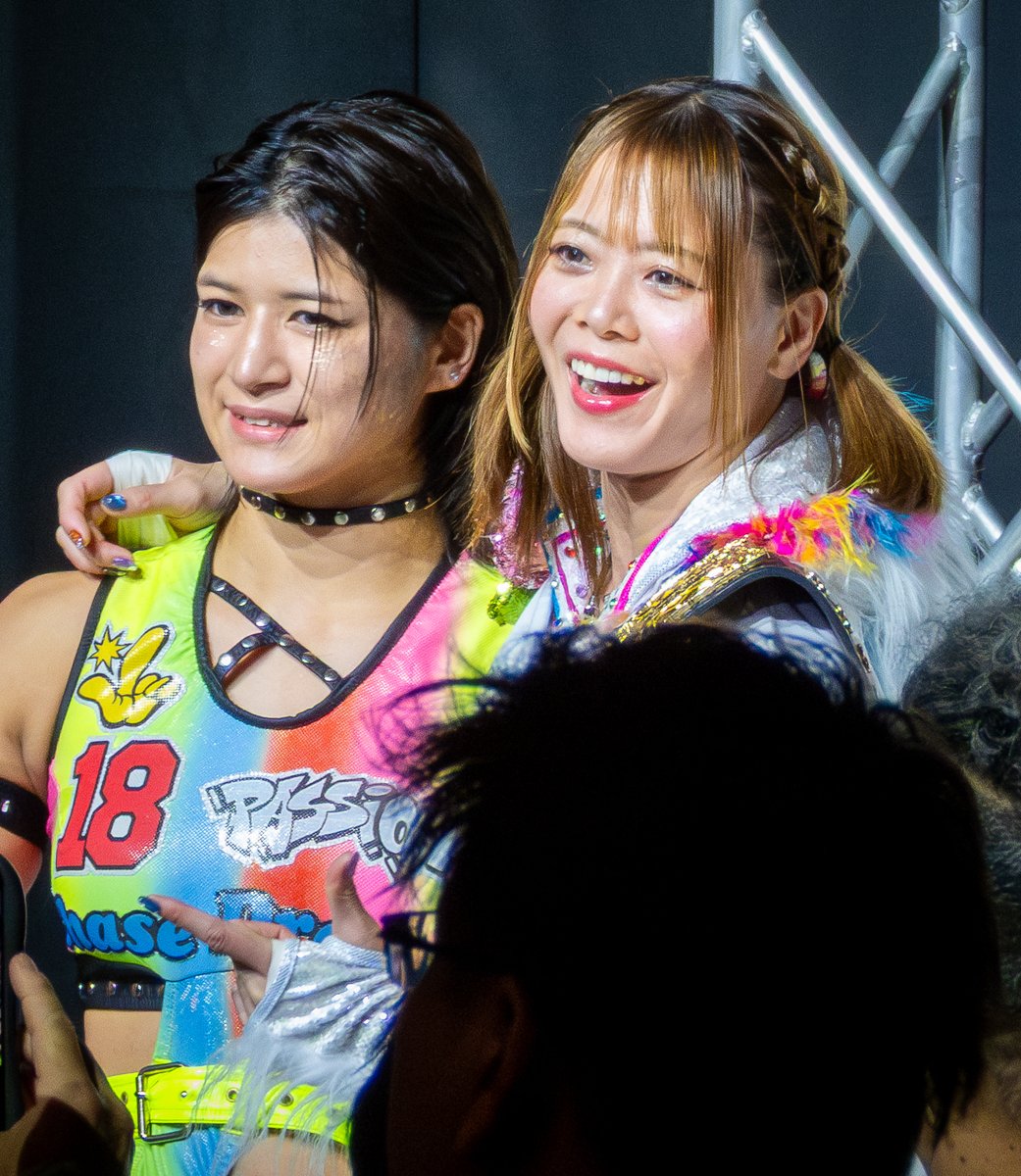 今週末はマリゴ観戦です♪☺️

明日も良い日で🌟
おやすみなさい🌙😴
🌈#まいにち麻優ちゃん✨.1153 
(📸2025/11/15 マリーゴールド 🏟176BOX) 
#山岡聖怜 #岩谷麻優 
#pw_mg