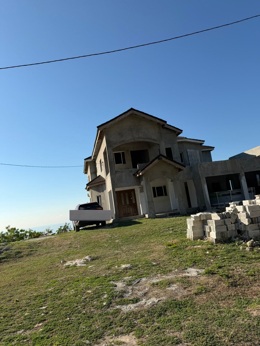 Happy #PropertySundays!

📍St. Andrew, Jamaica