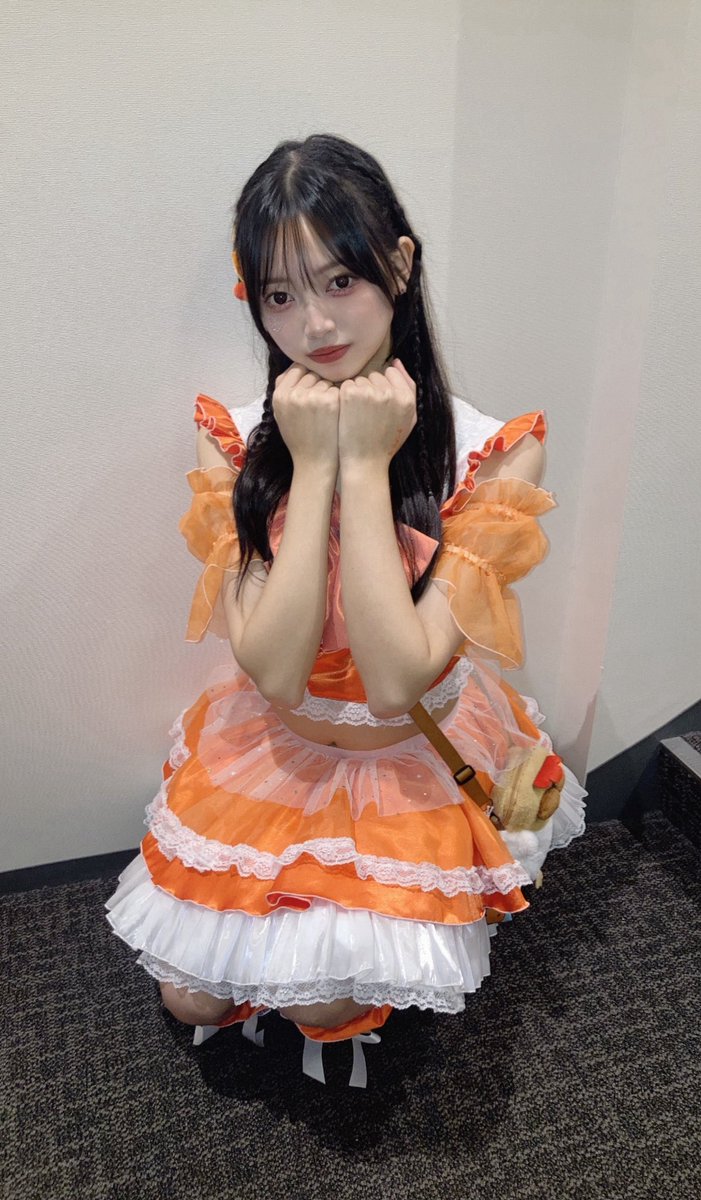 ol_nicola7's tweet image. LEADING 2026さん、アイ失さん主催ライブありがとうございましたッッ(੭ु´ᵒ̴̶̷̤ωᵒ̴̶̷̤`)੭ु⁾⁾
2026年もニコラマジックタイム（自己紹介のひとこと何言ってるか分からない現象）を楽しみにしててね(*˘︶˘*)✨✨✨