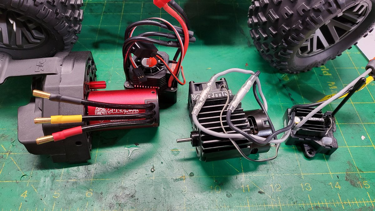 Amazing RC Store tweet media