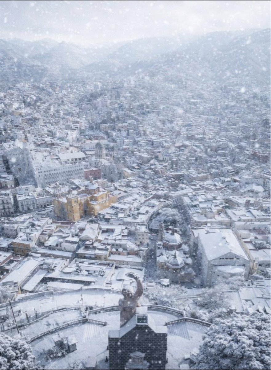 Hoy es el día más frío de los últimos 30 años.
En los ochentas Guanajuato se cubrió de blanco.