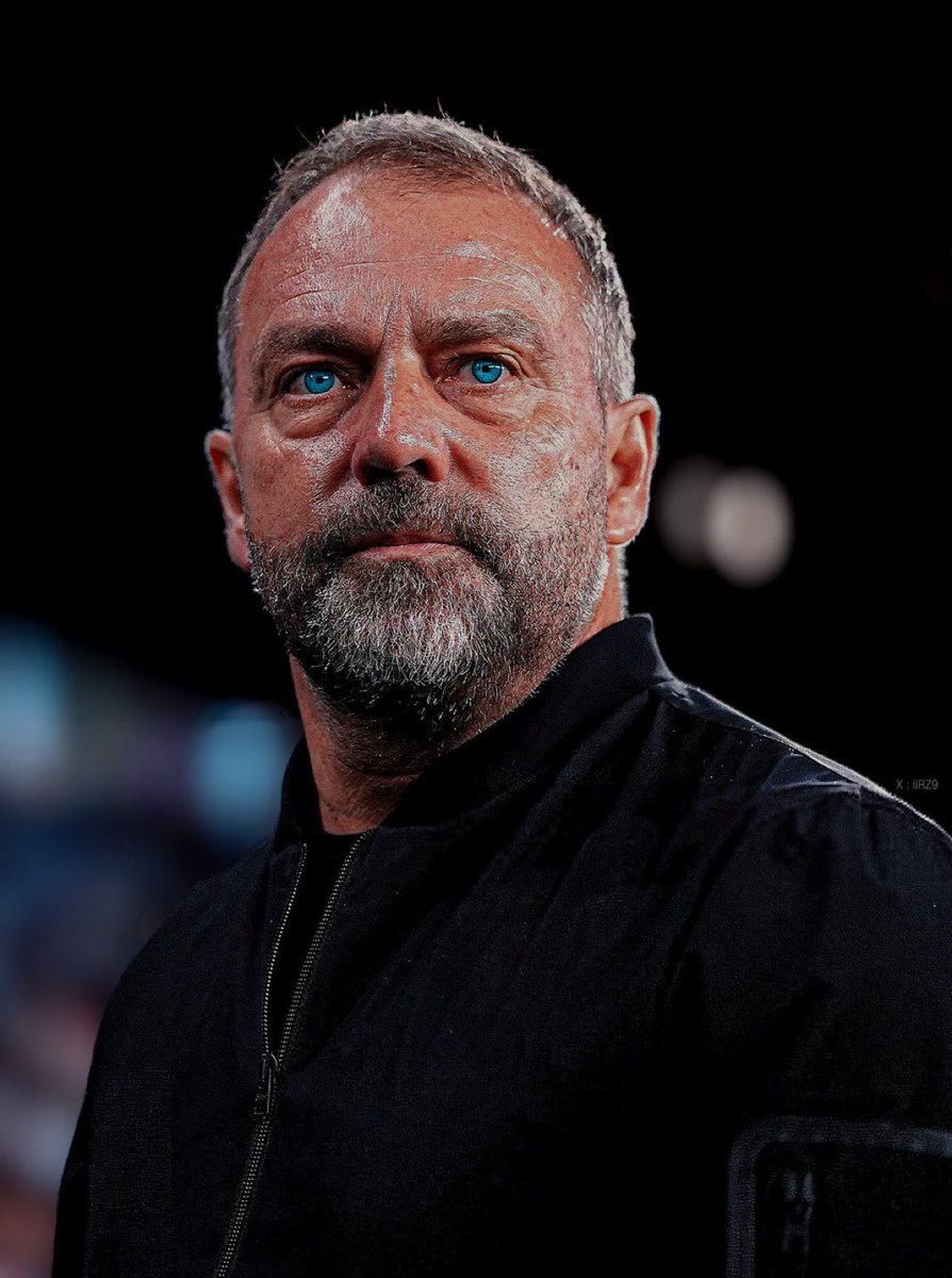 SailAbo's tweet image. الونسو لو أشرك امبابي أساسي في تشكيلة الفريق هذا المساء سيكون بنظري متدرب وفاقد للثقة في المجموعة ولا يعتمد علي فكرة التكتيكي بل يعتمد على مجهودات بعض اللاعبين
لإتقاذه بعكس فليك عندما غاب عنه العديد من اللاعبين شكل الفريق ثابت وله هوية

#ريال_مدريد_برشلونه #كأس_السوبر_الإسباني