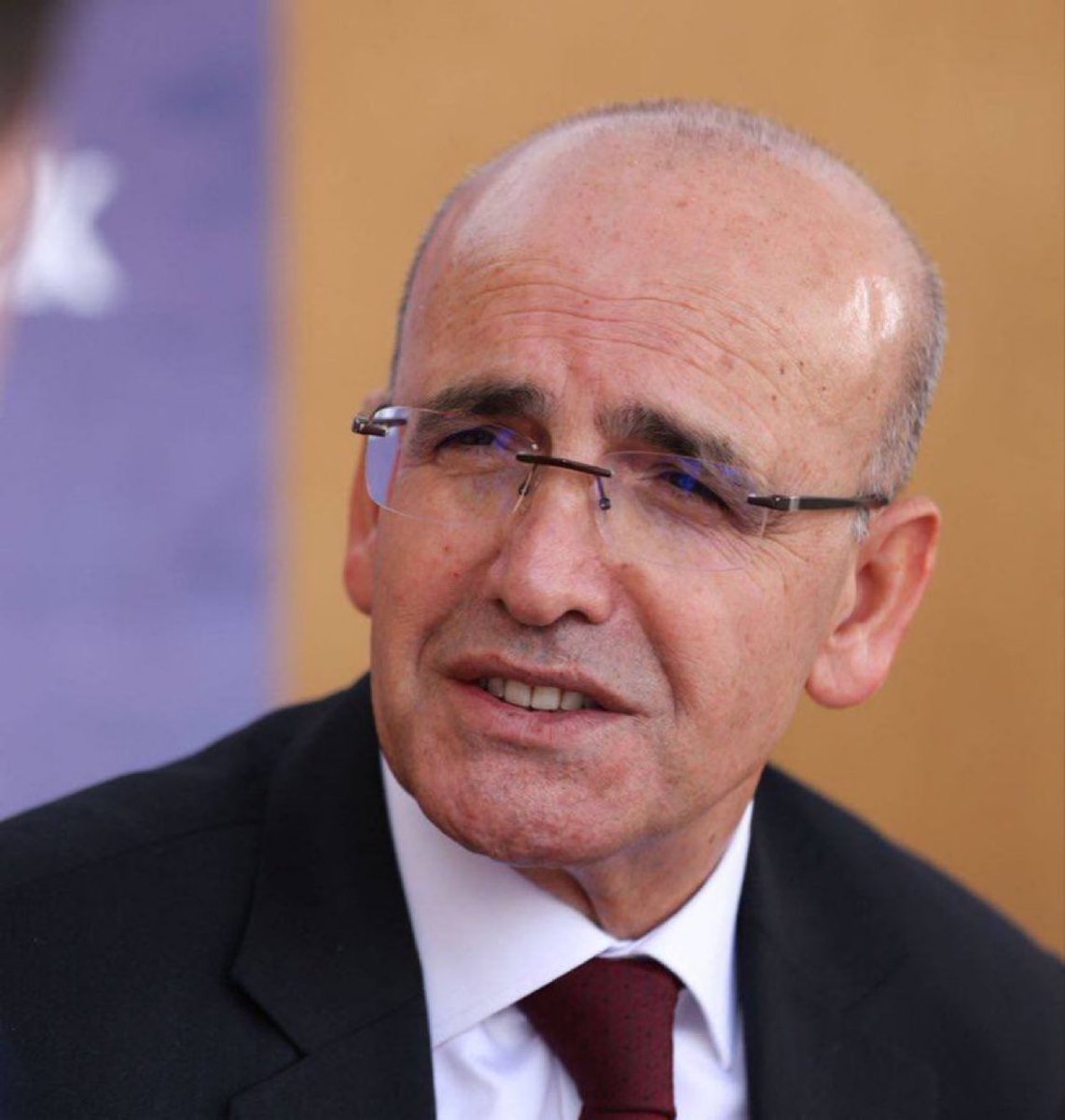 Mehmet Şimşek: 

"Her şeyi devletten beklemeyin."