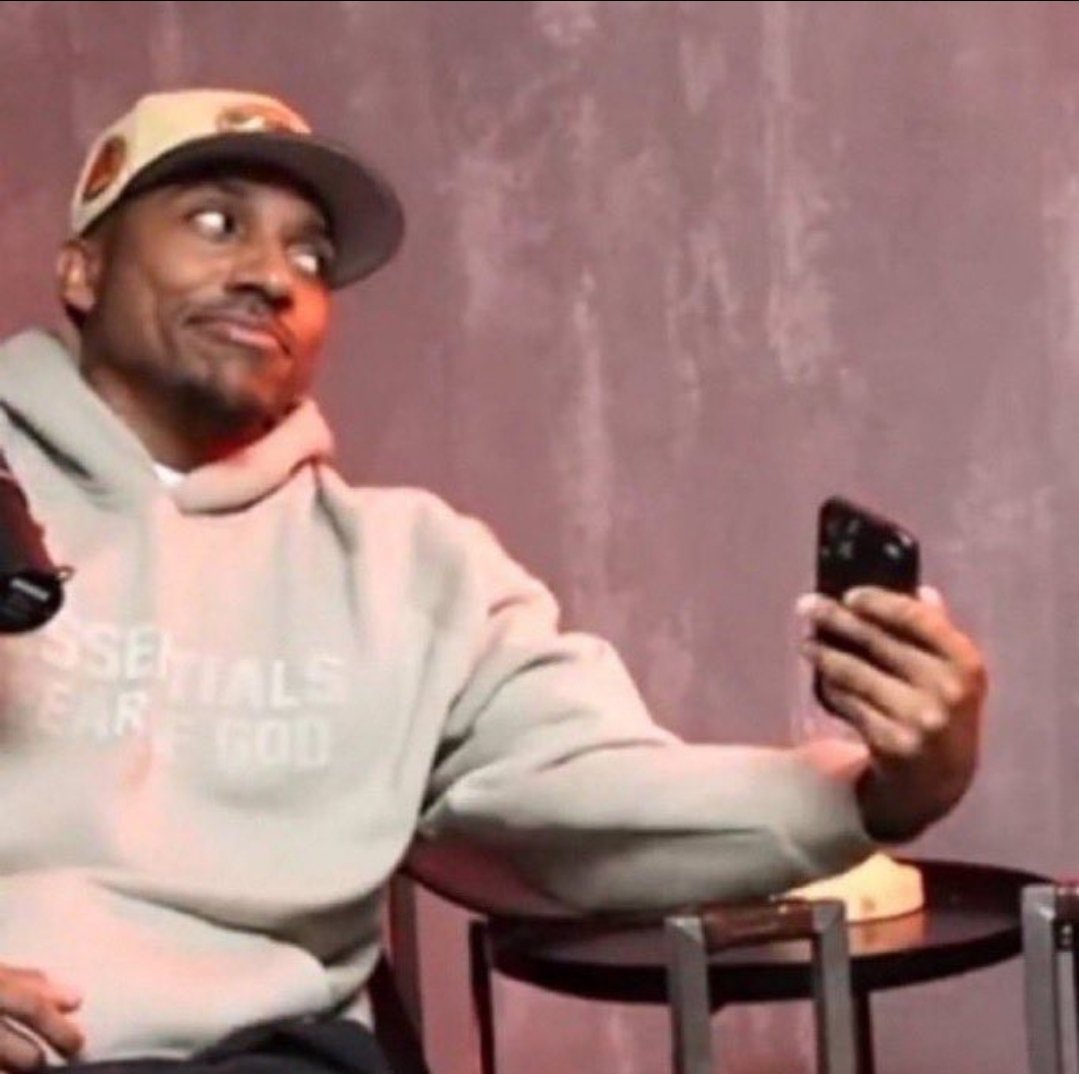 _StillTheShawn's tweet image. Tethers be on social media all day saying white people(&amp;amp; cops) can't distinguish between BAs, Africans, &amp;amp; Caribbeans.

Now we're kewns for RTing a video of Conservative whites (who supposedly hate all black folks) confirming that they ACTUALLY CAN distinguish between us? 😂