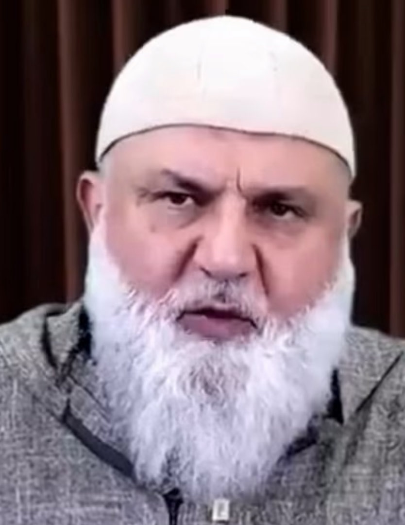 American Islamist preacher who praised Hamas &amp; is accused of spreading 'fundamentalist, antisemitic poison' is set to arrive in Britain next week. He’s due to speak at Didsbury Mosque, the same place Manchester Arena bomber Salman Abedi attended.