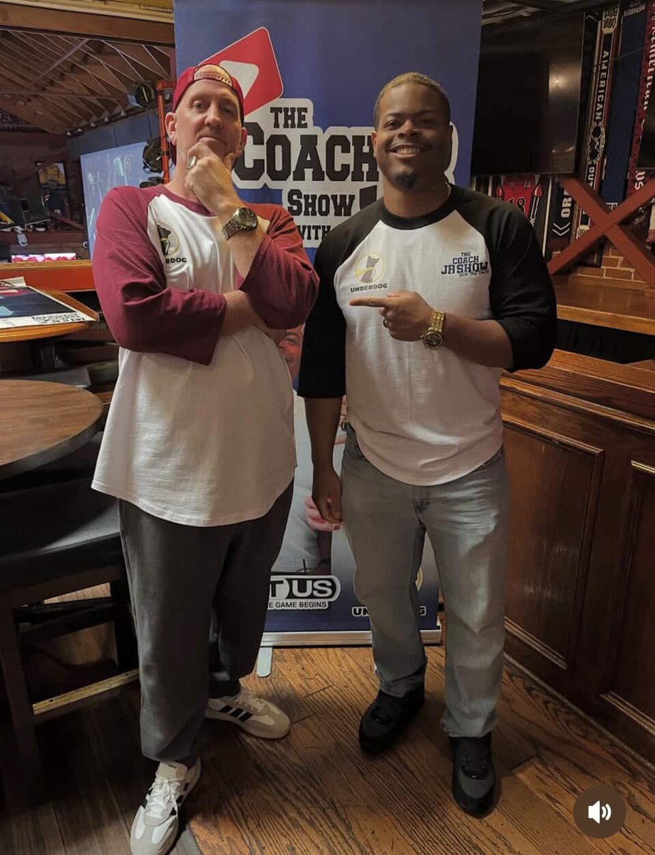 TheRealCoach_JB's tweet image. 🚨🏈🔥 Great day live! Rocked the house at @Legends_LB with 3x Super Bowl champ @WillieMcGinest and NFL legend @marcelluswiley and so many others! Thanks for coming out! @TheCoachJBShow with @Darnell_Smith95 and @SteveKim323
