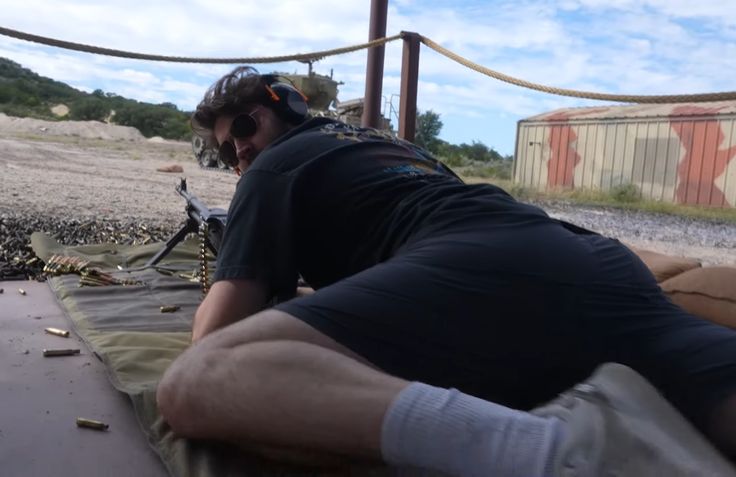 BEEFSHA's tweet image. Booty.