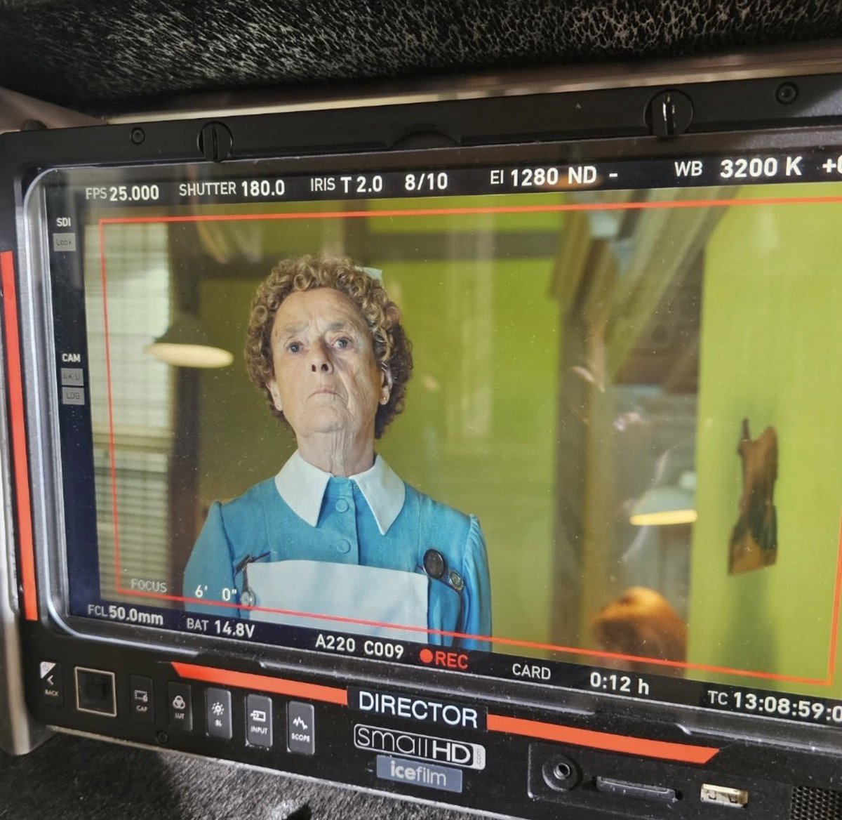 Linda Bassett tweet media