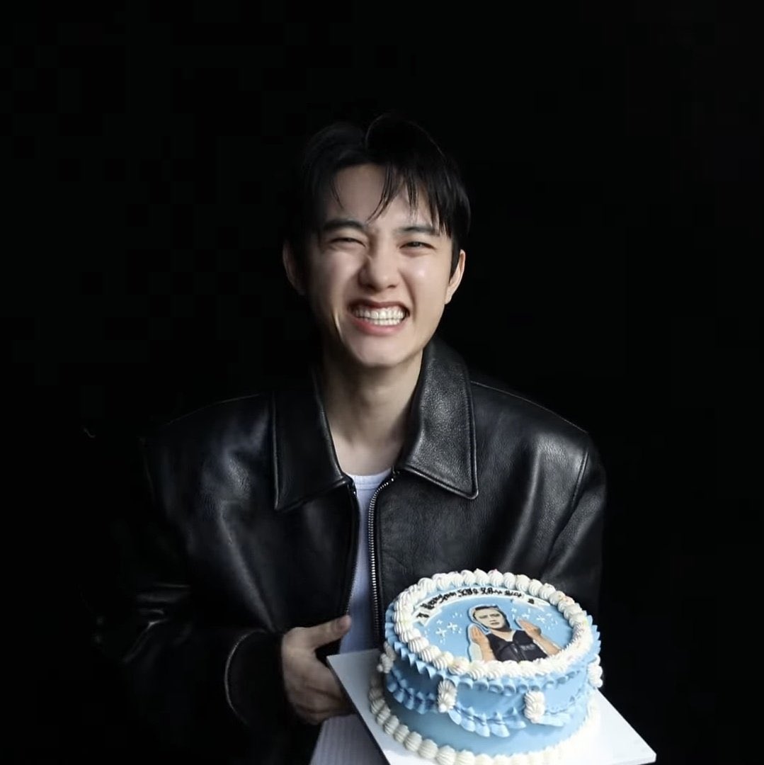 exoocutee's tweet photo. Happy birthday sayangku cintaku 🥰🥰🥰

#AllrounderKyungsooDay
#HappyKyungsooDay
#해피_경수데이_2026
#도경수 #디오 #KYUNGSOO https://t.co/Q74ouaPQZB