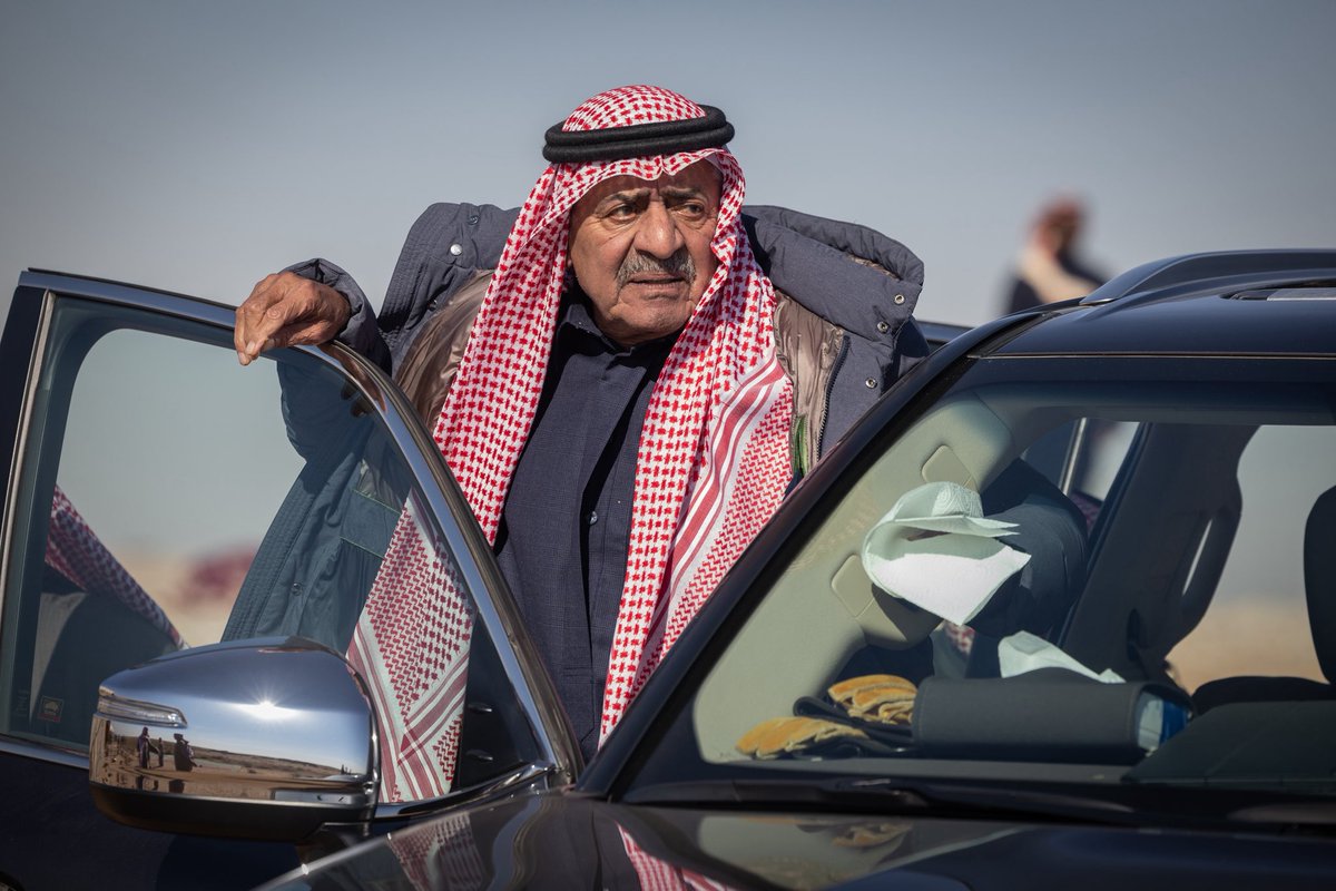 سمو سيدي الامير مقرن بن عبدالعزيز في مقناصه في رفحاء ❤️

.
.