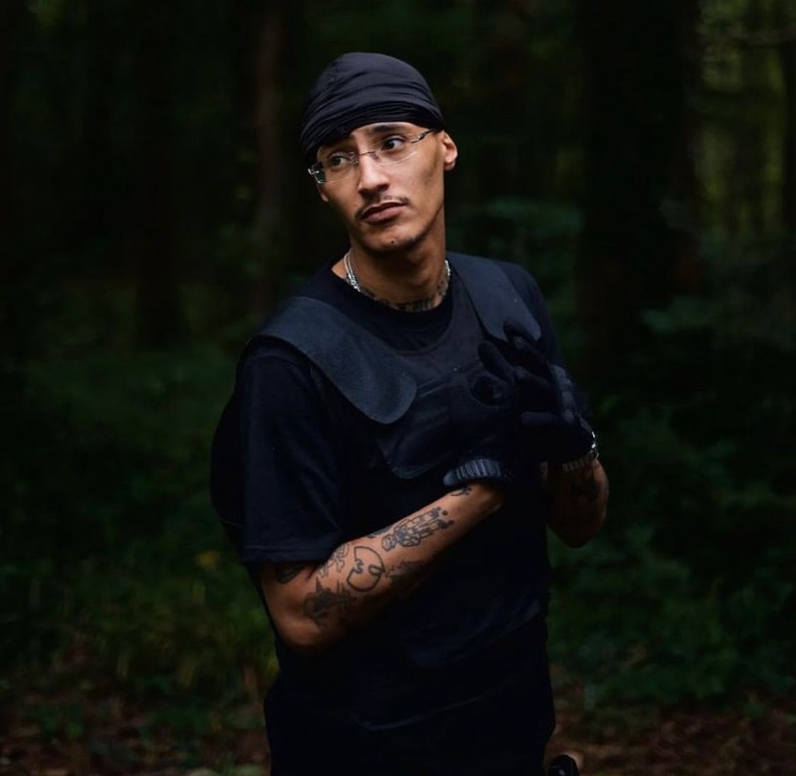 ShadesFrance's tweet image. 🚨BOOBA annonce qu’il veut défier FREEZE CORLEONE sur un VERSUS ! 

🗣️ “SANS ANIMOSITÉ JUSTE POUR L'EXERCICE ET POUR LE GAME ENTRE TISMÉS FRUSTRÉS. 

PAR CONTRE DIS LUI BIEN... Y AURA UN AVANT ET UN APRÈS.”