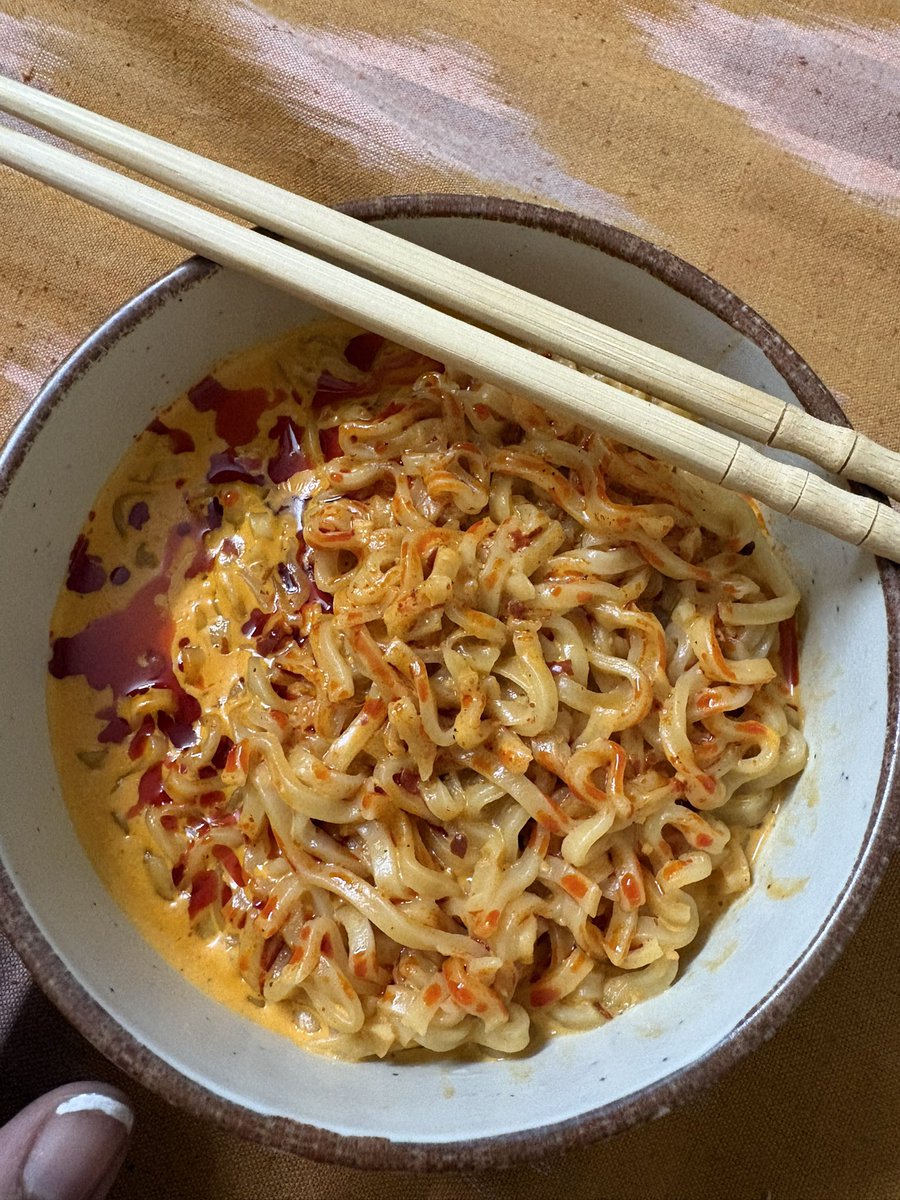 Priya🍓🍉🍍 tweet media