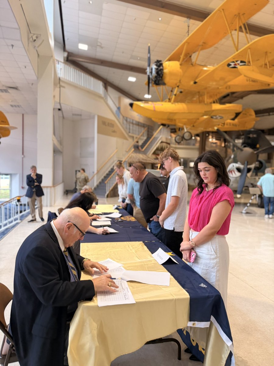 PatronisFL's tweet photo. Thank you to everyone who joined us for Service Academy Day at the @NavalMuseum! The next generation of leaders committed to serving our nation is truly inspiring. Our future is bright. 🇺🇸🫡 https://t.co/TSoXWfI4Vy