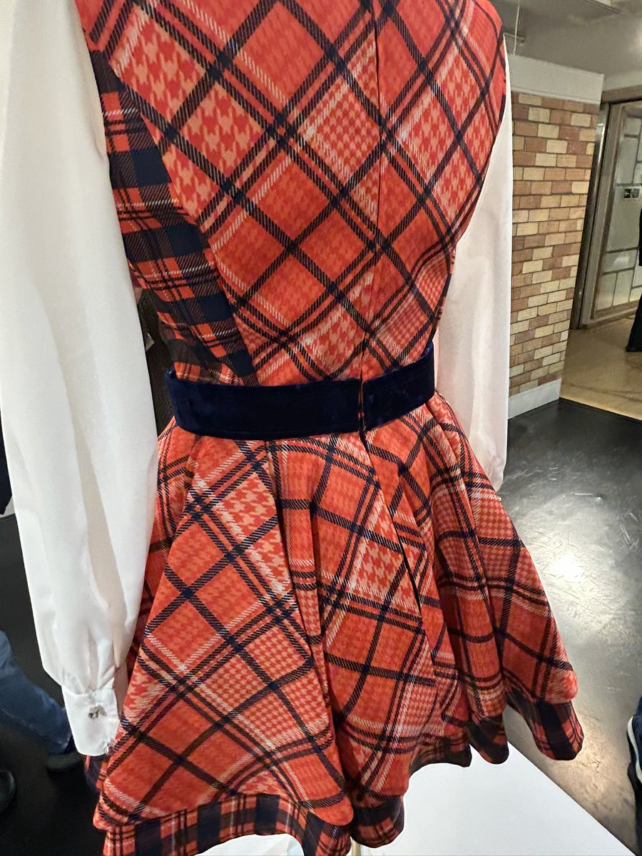 SKE48 衣装展 衣装と同じ布キーチャーム オレンジチェックワンピース衣装 14周年コンサートのとき⁇一目惚れした衣装なんです😍だから推しさんが