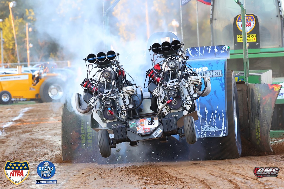 NTPApull's tweet image. Light Modifieds coming at ya! 🔊 🚜 💨 #modified #pulling