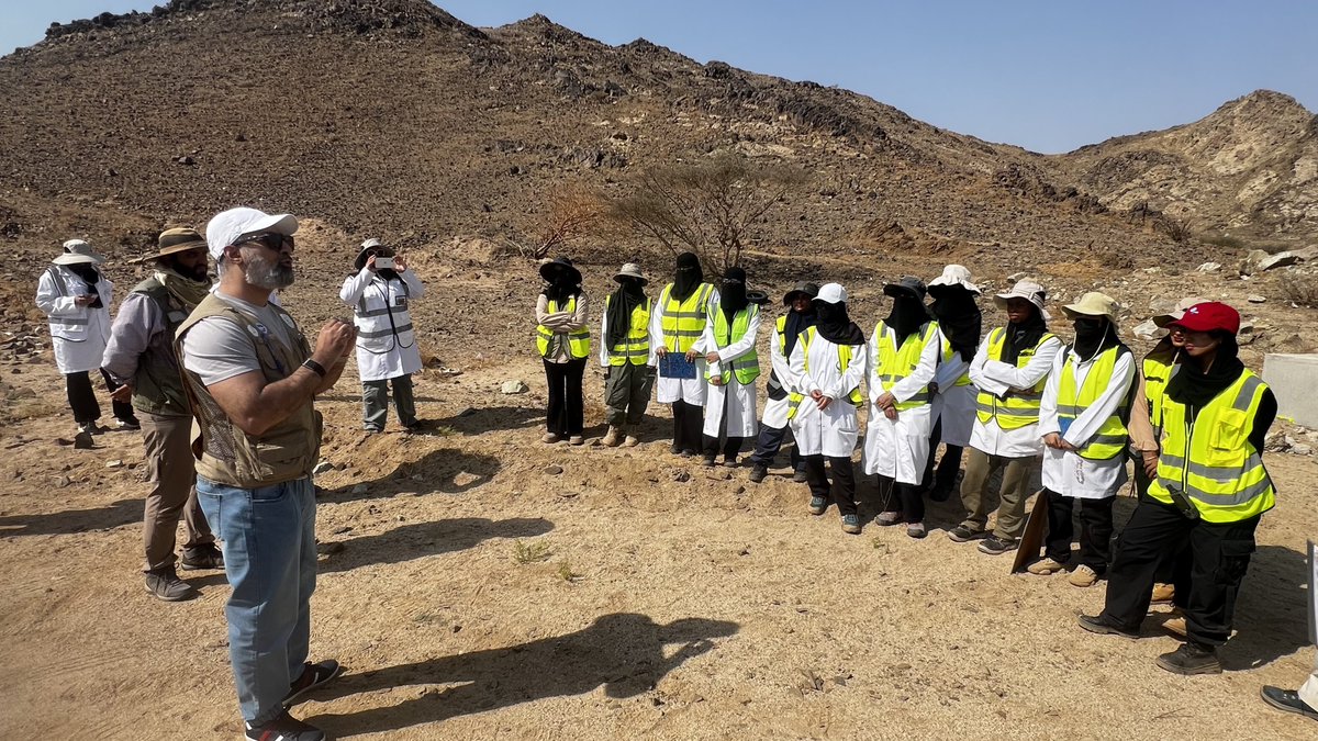 كلية علوم الأرض tweet media