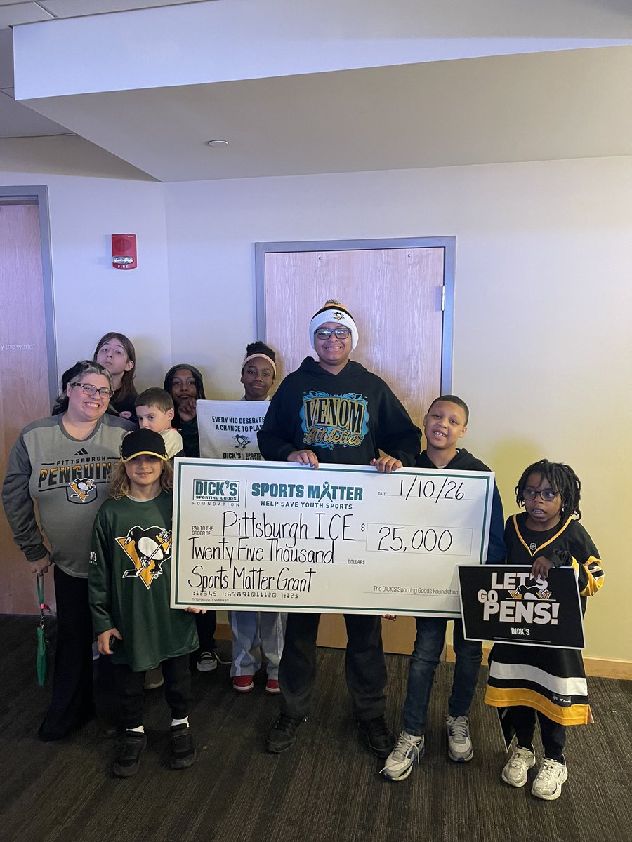 IcePittsburgh's tweet image. We are very honored &amp;amp; incredibly grateful to be a recipient of the DICK’S Sporting Goods Foundation #SportsMatter Grant! 

Thank you to the @penguins, @penspartners, @DICKS, &amp;amp; the DICK’S Sporting Goods Foundation
for your tremendous generosity &amp;amp; support of our program 💚