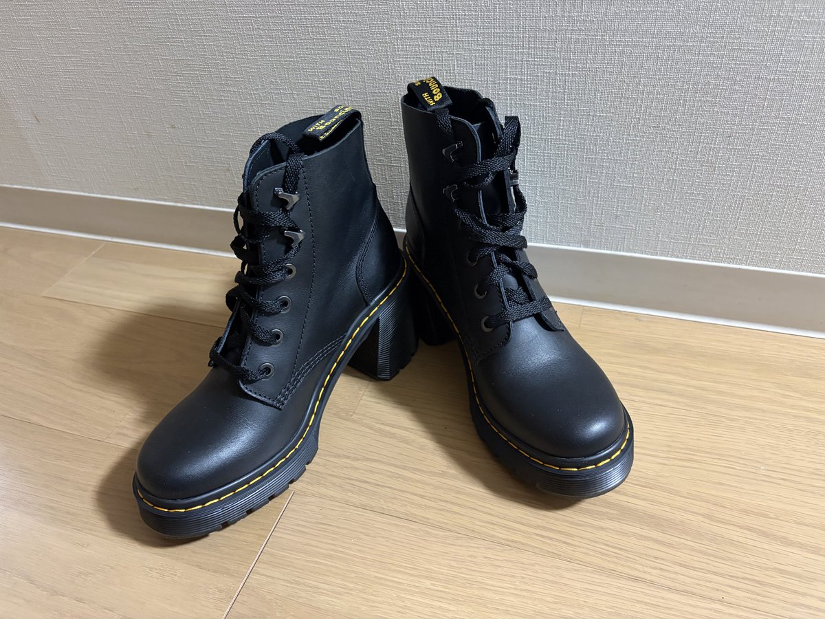 もうちょっとお腹引っ込んだら
こんな格好したい