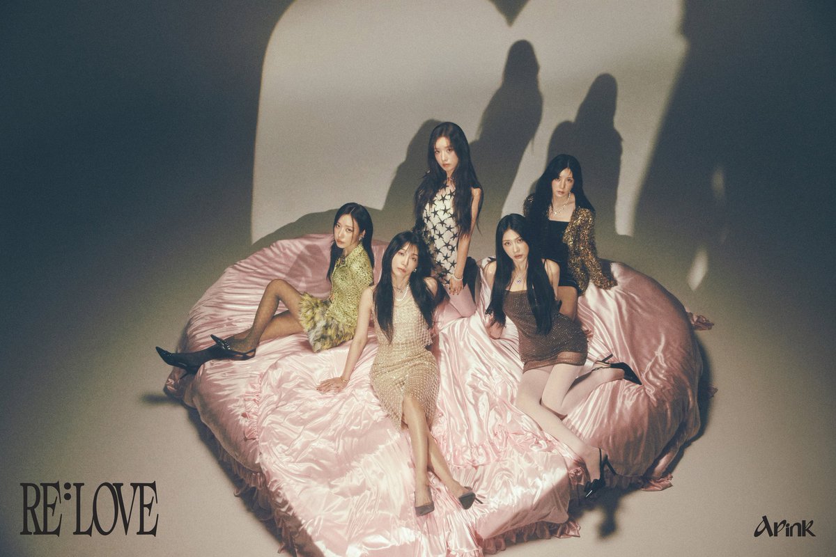 #Apink has sold 610,000 copies on Hanteo with all their albums.