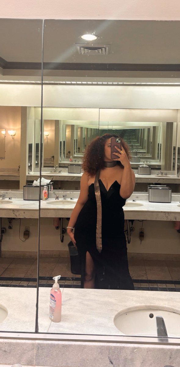 Will forever be the buku bathroom in my head