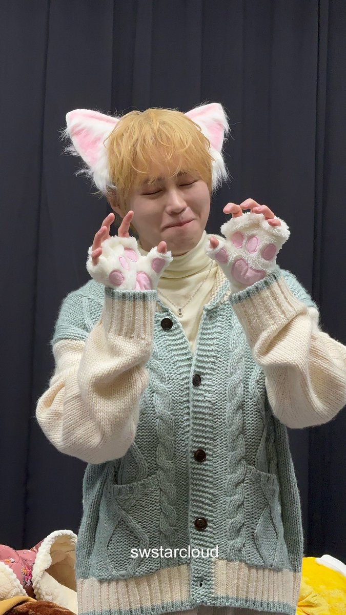 260111 하성운 위드뮤 팬싸
점점이 부끄러워 고양이🐾🤭
#하성운 #HASUNGWOON