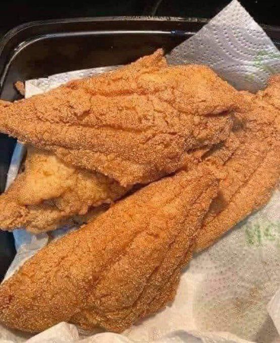 chefsevenn's tweet image. Tartar sauce is not available…. What you putting on these filets? 🎣