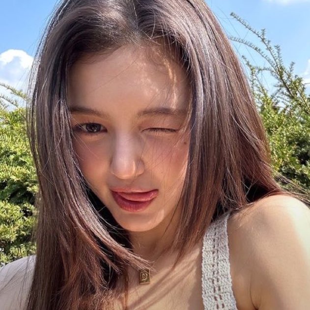 starfess's tweet image. -star cantik cantik cantik cantik