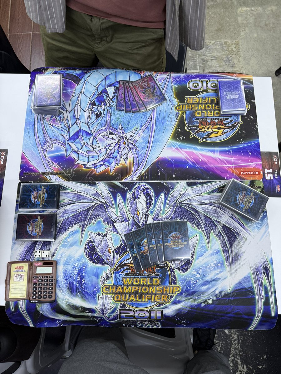 Junyang95 tweet media