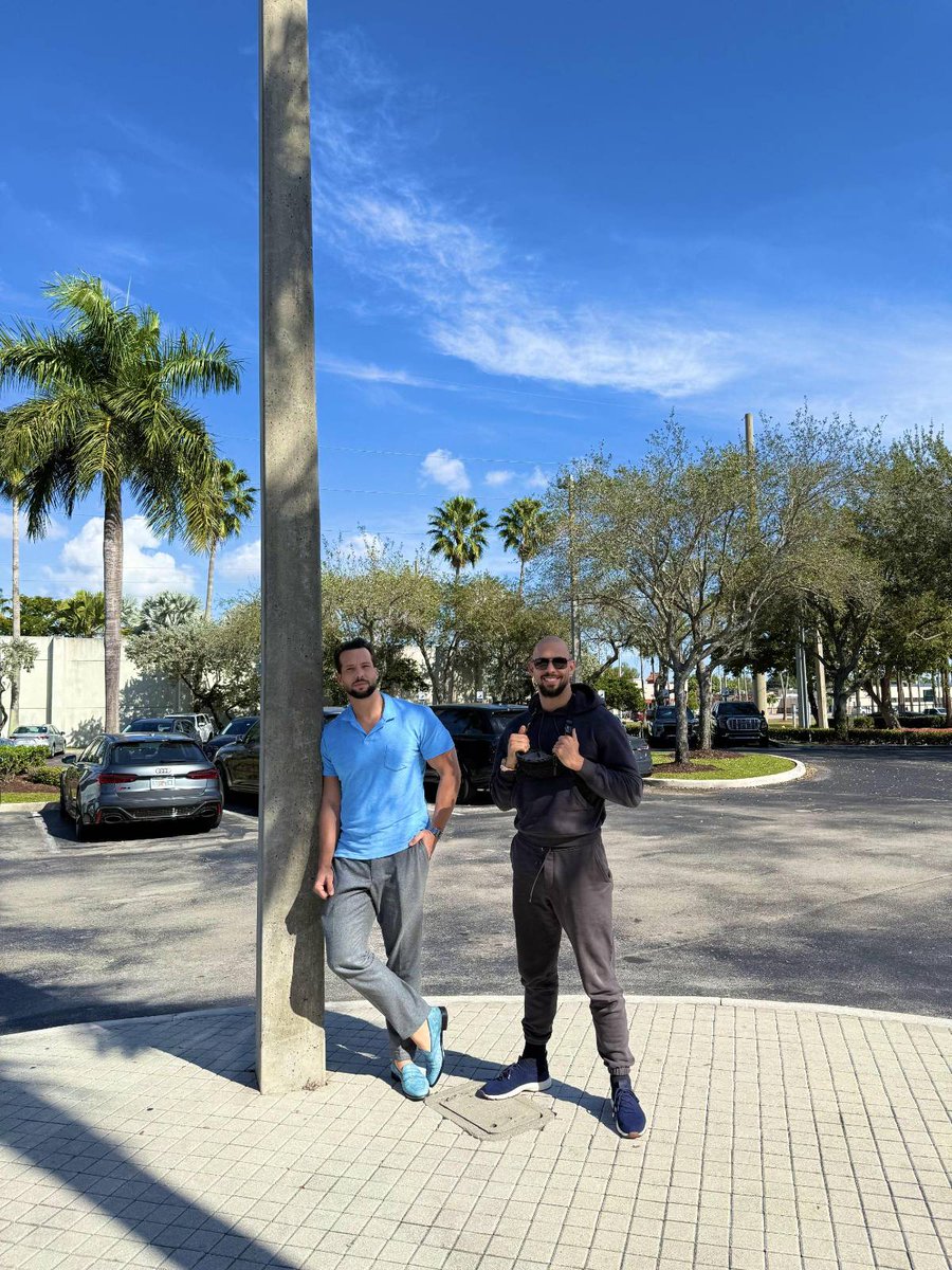 Cobratate's tweet image. Miami 🇺🇸

Who's here?