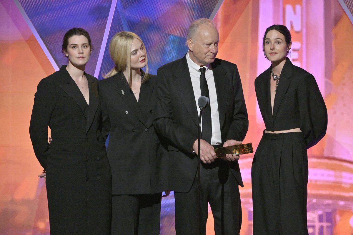 efanningmedia's tweet image. Elle and Stellan looking at something else, while Renate and Inga are looking at the audience (I presume) is very Sentimental Value of them.