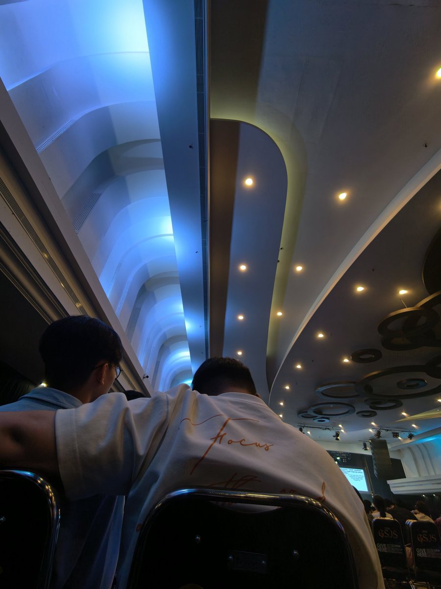 LFXED's tweet image. Mau 1 yg bisa diajak ibadah bareng...