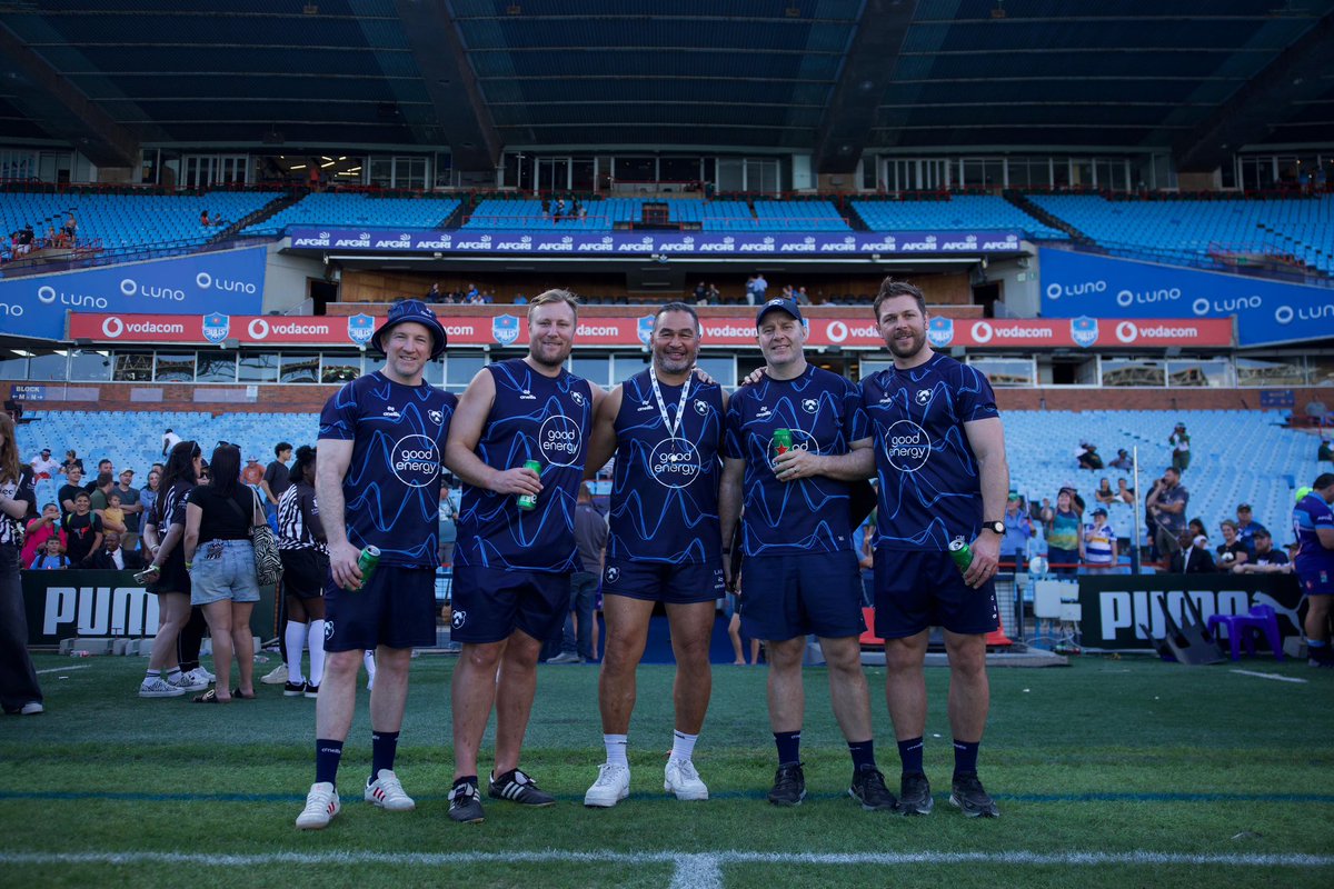 BristolBears's tweet image. A monumental effort on and off the field this week 👊

Led expertly by our senior coaching team and performance staff🫡