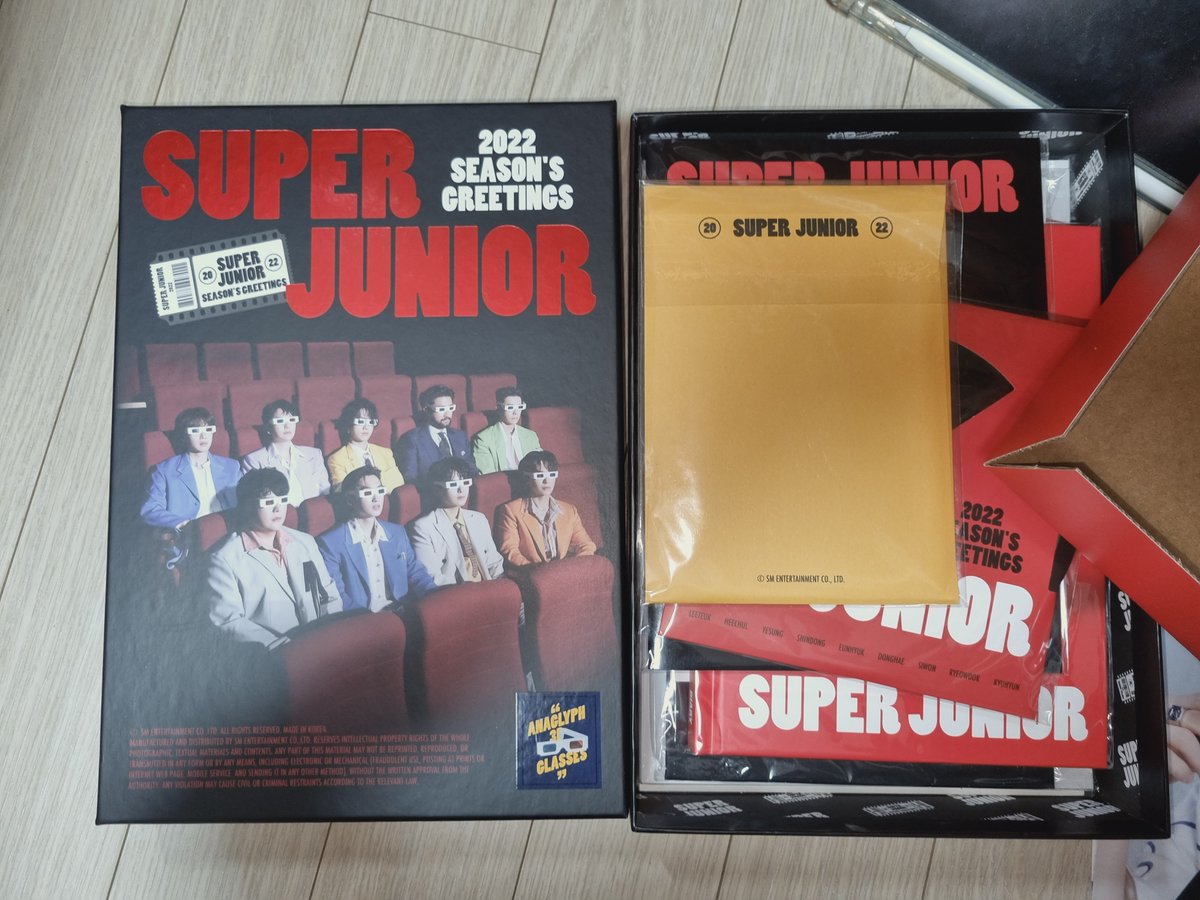 me_iln_fa657's tweet photo. 급전😭😭
슈퍼주니어 2022 시즌그리팅 양도합니다
0.5!!
특전없이 구매한 풀세트예요

ㅅㅊ 슈주 디애니 시그 앨범 포카 양도 박정수 이특 김희철 김강훈 예성 신동 이동해 동해 이혁재 혁재 은혁 최시원 려욱 규현 블랙수트 데빌 마마시타 타임슬립 디앤이 르네상스 콜린 bad 카운트다운 셀러브리티 https://t.co/5sEkqN5UtA